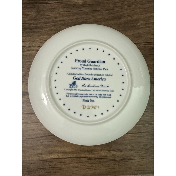 The Danbury Mint “God Bless America” Limited Edition  8 Inch Plates Set Of 4 - Picture 9 of 10
